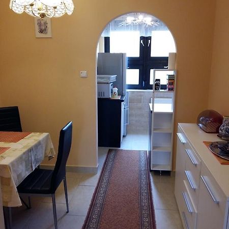 City Centre Apartment Дьёр Экстерьер фото
